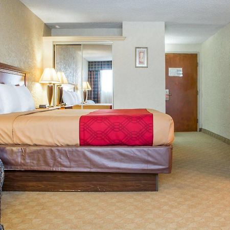 Econo Lodge Broken Arrow-Tulsa المظهر الخارجي الصورة