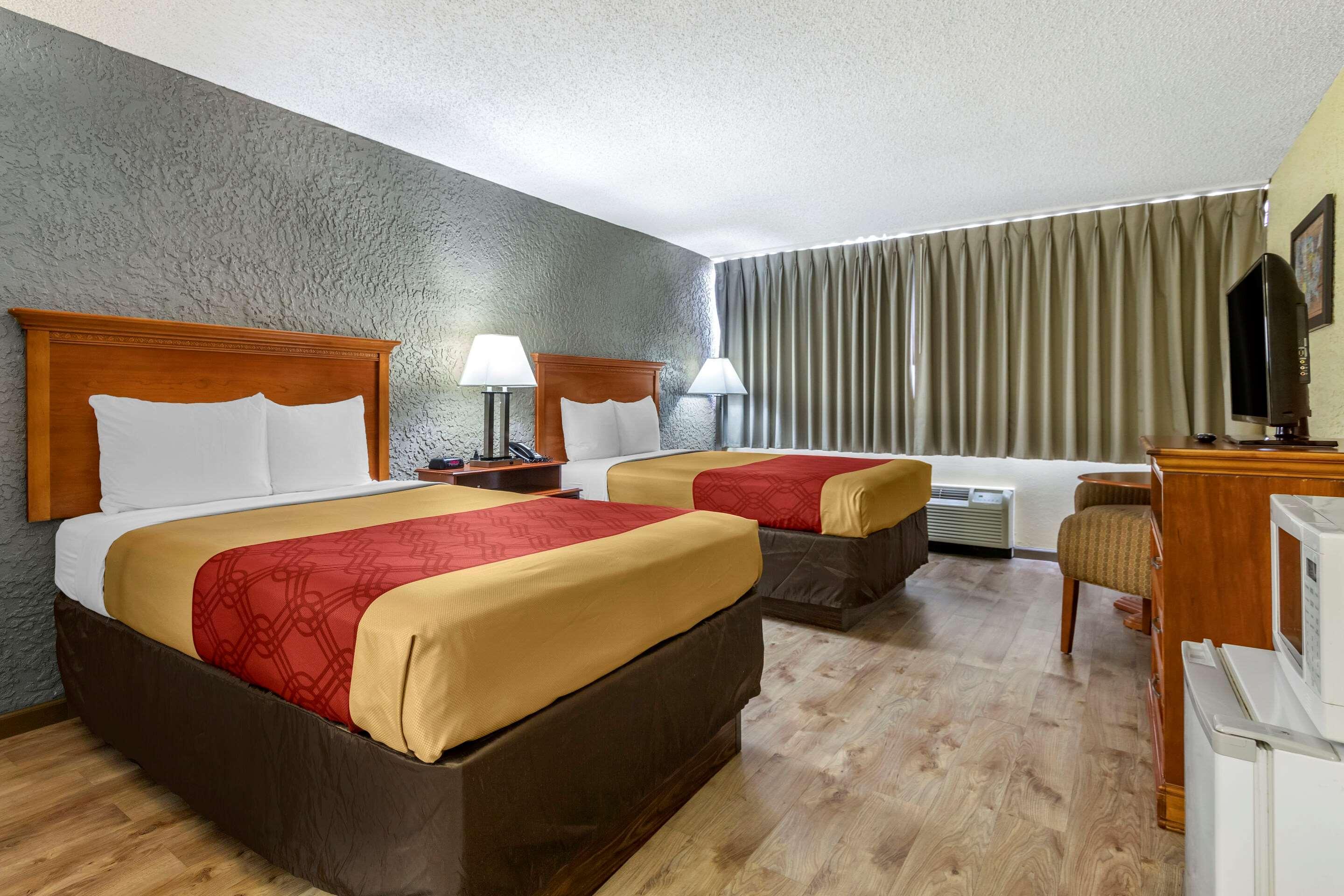 Econo Lodge Broken Arrow-Tulsa المظهر الخارجي الصورة