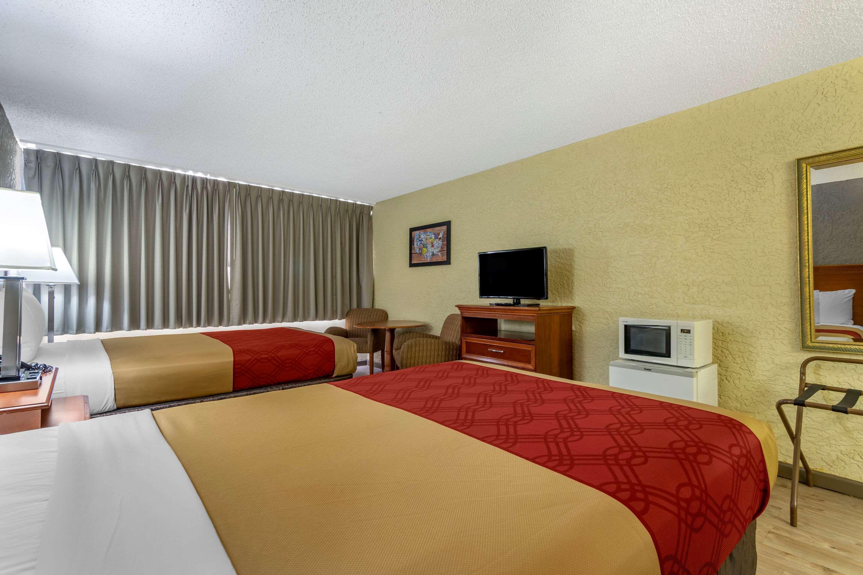 Econo Lodge Broken Arrow-Tulsa المظهر الخارجي الصورة
