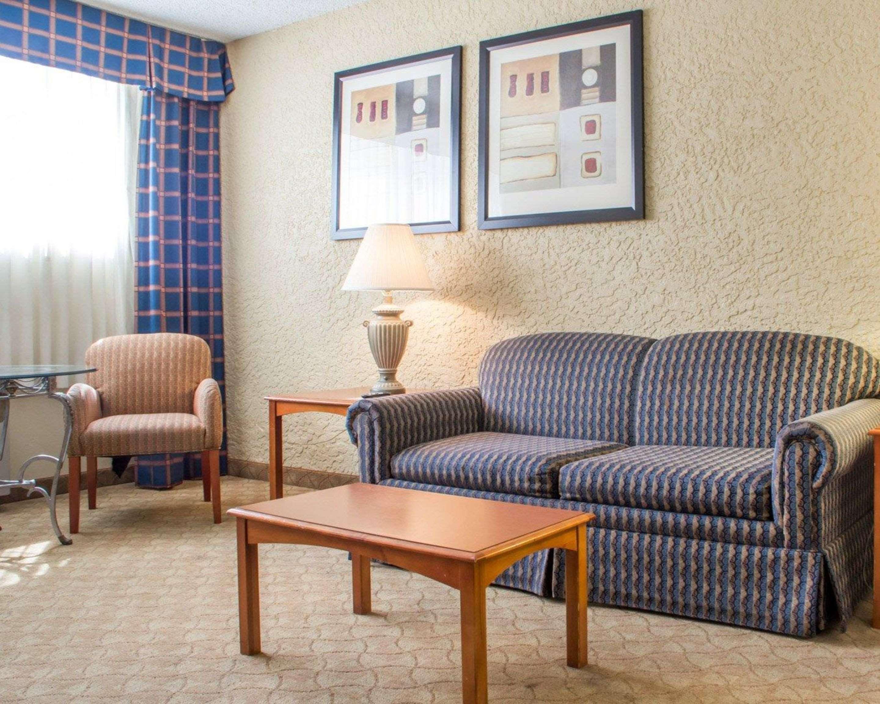 Econo Lodge Broken Arrow-Tulsa المظهر الخارجي الصورة