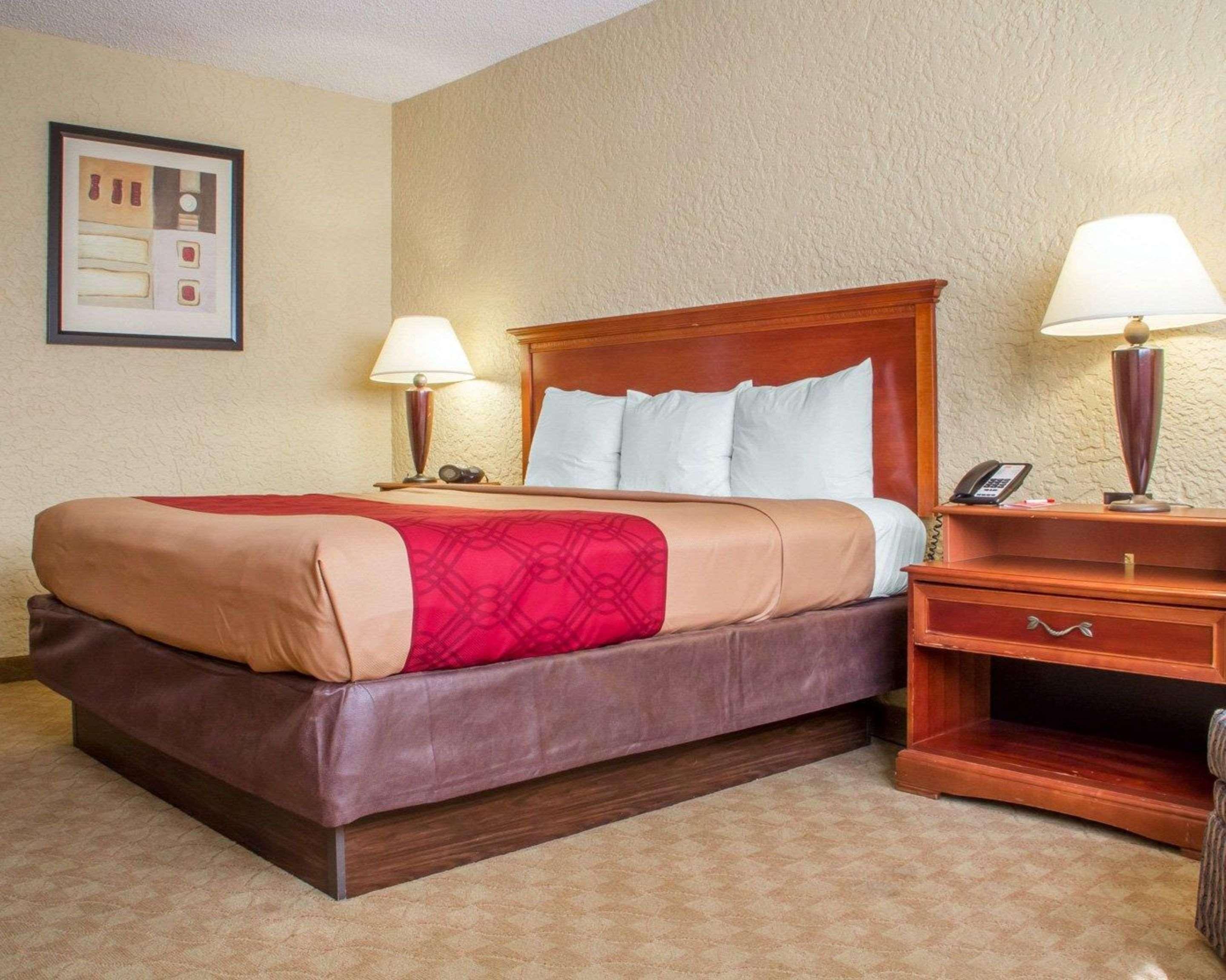 Econo Lodge Broken Arrow-Tulsa المظهر الخارجي الصورة