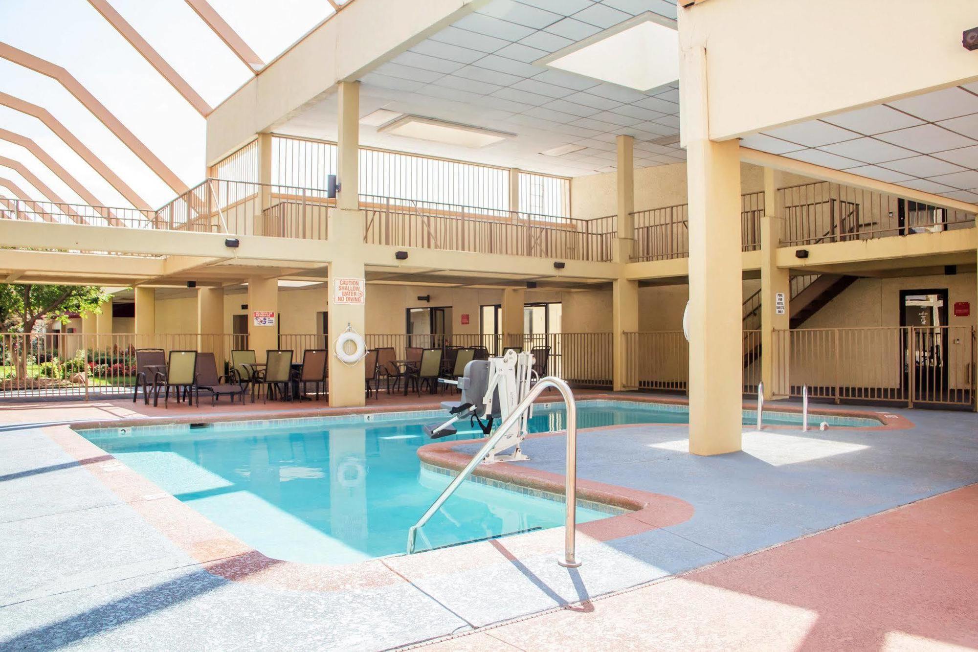 Econo Lodge Broken Arrow-Tulsa المظهر الخارجي الصورة